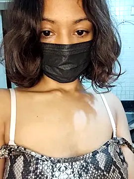 Snapshot of Sizzler_0011 chatting on December 22, 7:55 pm Sizzler 0011 online show from December 22, 7:55 pm