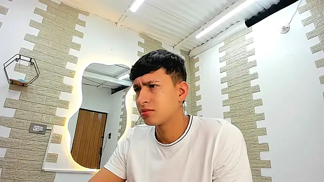 Snapshot of neithan_sleitherx chatting on February 14, 12:46 pm neithan sleitherx online show from February 14, 12:46 pm