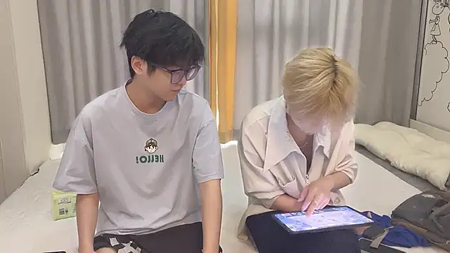 Snapshot of junnan001 chatting on July 30, 10:14 am junnan001 online show from July 30, 10:14 am