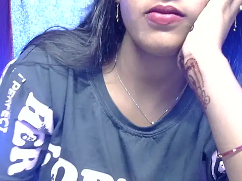 cute Dirty Diva online show from March 22, 5:27 pm