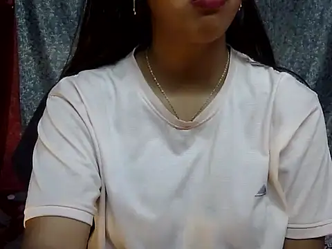 Snapshot of cute_Dirty_Diva chatting on April 21, 12:56 am cute Dirty Diva online show from April 21, 12:56 am