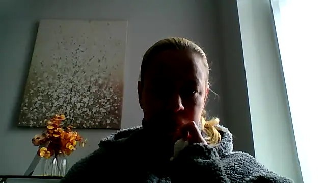 jennyblondeuk online show from March 15, 1:17 pm