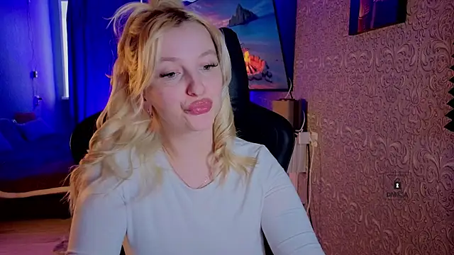 Snapshot of Eva_Vibe_ chatting on May 9, 11:59 am Eva Vibe online show from May 9, 11:59 am