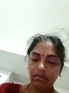 Snapshot of Mahima_rani34 chatting on June 1, 10:00 pm Mahima rani34 online show from June 1, 10:00 pm