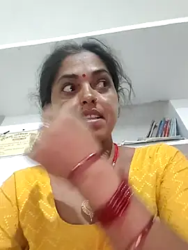 Snapshot of Mahima_rani34 chatting on June 2, 10:23 pm Mahima rani34 online show from June 2, 10:23 pm