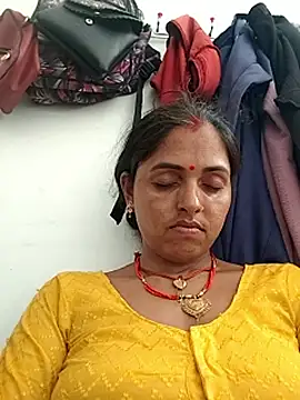 Snapshot of Mahima_rani34 chatting on June 7, 10:08 am Mahima rani34 online show from June 7, 10:08 am