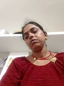 Snapshot of Mahima_rani34 chatting on June 10, 9:57 pm Mahima rani34 online show from June 10, 9:57 pm