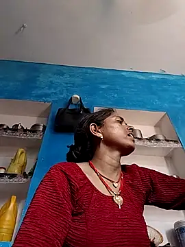 Snapshot of Mahima_rani34 chatting on July 4, 9:37 am Mahima rani34 online show from July 4, 9:37 am