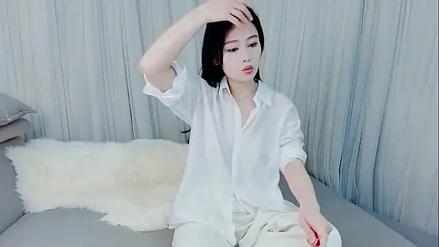 HCOCO online show from February 14, 1:19 pm