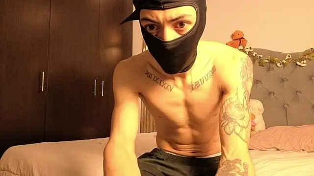 cute emmma online show from April 22, 11:01 am