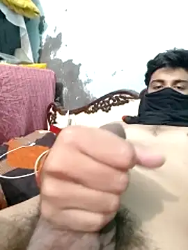 Snapshot of myyukesh chatting on February 1, 6:50 pm myyukesh online show from February 1, 6:50 pm
