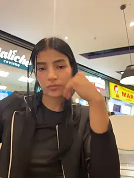 Snapshot of Ema_Rose_ chatting on May 16, 7:34 pm Ema Rose online show from May 16, 7:34 pm