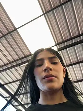 Snapshot of Ema_Rose_ chatting on July 28, 4:27 pm Ema Rose online show from July 28, 4:27 pm