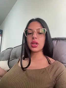 jujuarantes  2026 online show from February 23, 11:51 am