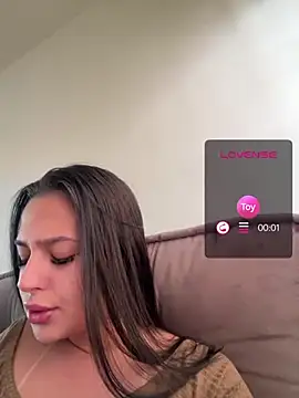 Snapshot of jujuarantes__2026 chatting on June 4, 2:12 pm jujuarantes 2026 online show from June 4, 2:12 pm