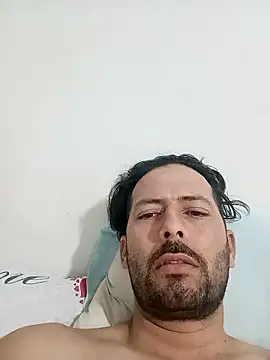 Snapshot of thonychatoA357 chatting on February 5, 3:55 am thonychatoA357 online show from February 5, 3:55 am