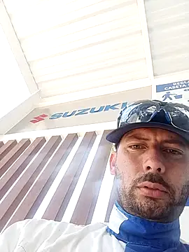 Snapshot of thonychatoA357 chatting on February 5, 6:23 pm thonychatoA357 online show from February 5, 6:23 pm