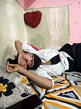 Snapshot of Desipari_777 chatting on February 22, 11:42 am Desipari 777 online show from February 22, 11:42 am