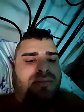 Snapshot of Ricardosafadocassdo chatting on January 18, 1:15 pm Ricardosafadocassdo online show from January 18, 1:15 pm