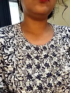 Deshi bhabhi143 online show from February 9, 6:28 am