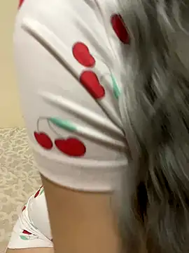 Snapshot of Hottest_Maya chatting on January 7, 2:08 pm Hottest Maya online show from January 7, 2:08 pm