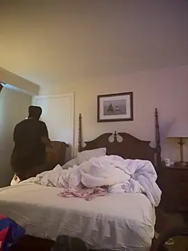 Snapshot of Ghoulsnooze_19 chatting on March 10, 9:53 pm Ghoulsnooze 19 online show from March 10, 9:53 pm