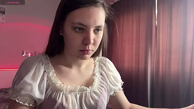 Snapshot of Katherine___Ross chatting on April 29, 8:07 am Katherine Ross online show from April 29, 8:07 am
