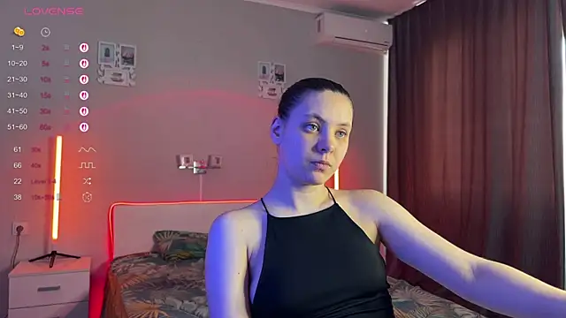 Snapshot of Katherine___Ross chatting on May 25, 7:36 am Katherine Ross online show from May 25, 7:36 am
