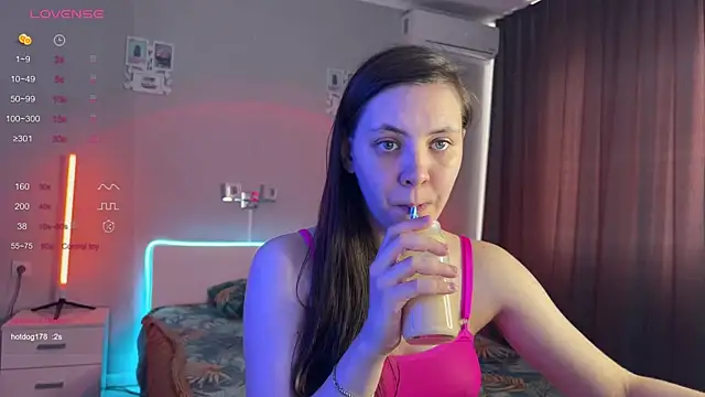 Snapshot of Katherine___Ross chatting on May 26, 11:39 am Katherine Ross online show from May 26, 11:39 am