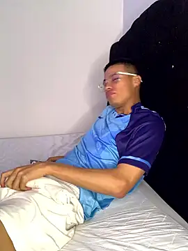 Latin Paisa Boy online show from January 15, 10:31 am