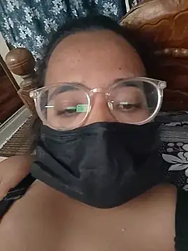 Snapshot of MaggieTelugu-15 chatting on February 26, 7:40 am MaggieTelugu-15 online show from February 26, 7:40 am