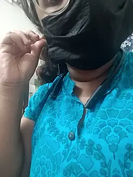 Snapshot of MaggieTelugu-15 chatting on March 7, 8:44 am MaggieTelugu-15 online show from March 7, 8:44 am