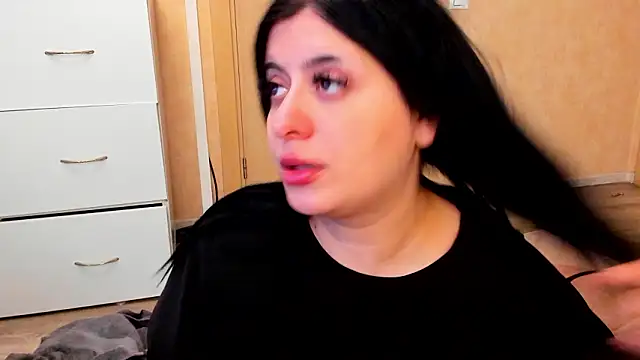 NayaNoirX online show from March 10, 7:52 pm