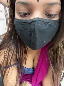 Luxuryalexa986 online show from April 11, 7:02 am