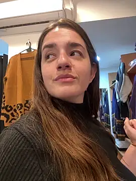 lele202526 online show from April 10, 6:45 pm