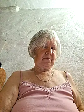 Snapshot of KlaudiaDarling chatting on June 28, 7:09 pm KlaudiaDarling online show from June 28, 7:09 pm