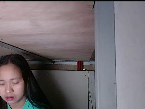 Snapshot of HottiesAsianAriane chatting on January 12, 7:13 am HottiesAsianAriane online show from January 12, 7:13 am