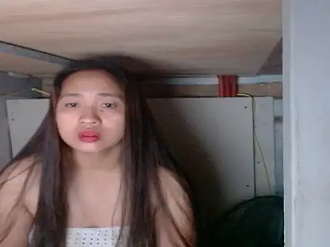 Snapshot of HottiesAsianAriane chatting on January 18, 6:01 pm HottiesAsianAriane online show from January 18, 6:01 pm