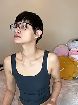 FaiiryArii online show from April 8, 4:18 pm