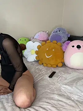 FaiiryArii online show from April 15, 6:26 pm