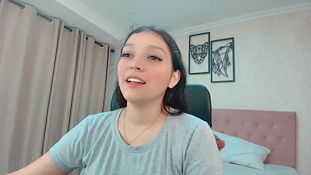 Snapshot of littlemolly_walcott chatting on May 12, 1:25 am littlemolly walcott online show from May 12, 1:25 am