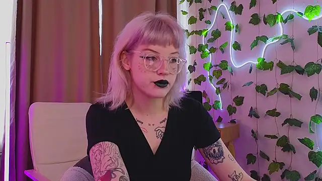 no 1dea online show from April 5, 8:00 am