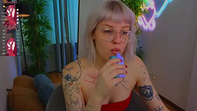 no 1dea online show from April 12, 7:35 am