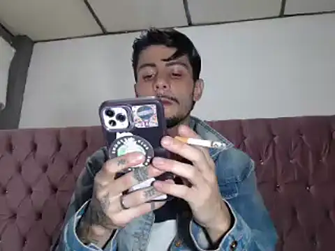 levconnor online show from February 17, 9:54 pm