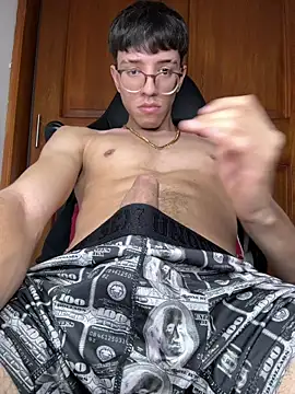 ArthurDavies  online show from February 23, 8:33 am