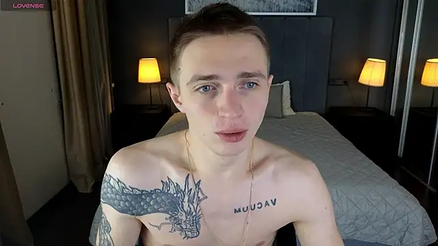 LEO  MILLER online show from January 6, 4:00 pm