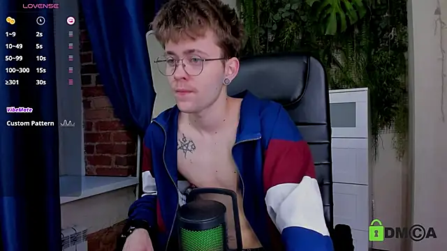 Snapshot of Tomas_Norton chatting on March 19, 3:27 pm Tomas Norton online show from March 19, 3:27 pm