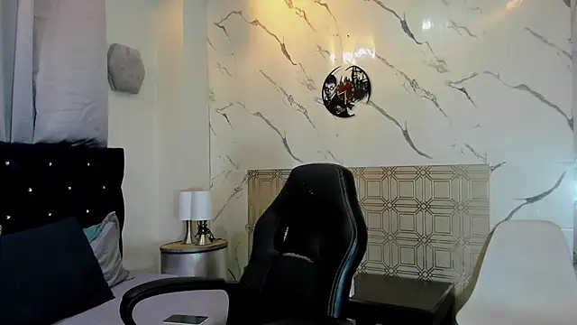 asher lux online show from April 15, 8:31 pm