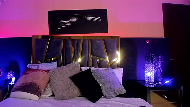 Chloe Connor online show from March 27, 4:18 am