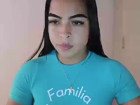 Snapshot of Daphne_Grayy chatting on February 1, 6:28 pm Daphne Grayy online show from February 1, 6:28 pm